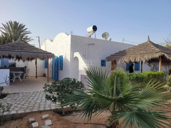 VILLA PISCINE LOCATION ANNUELLE 7 pièces Djerba Tunisie