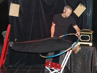magicien Bretagne- Spectacle magie Vannes Morbihan