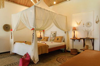 Villa balinaise à vendre sur l île Sainte Marie à Madagascar