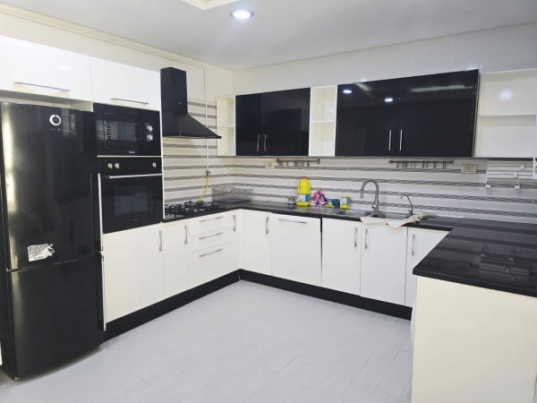 Villa moderne avec piscine