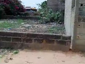 Terrain 300 mètres carrés à Mbour