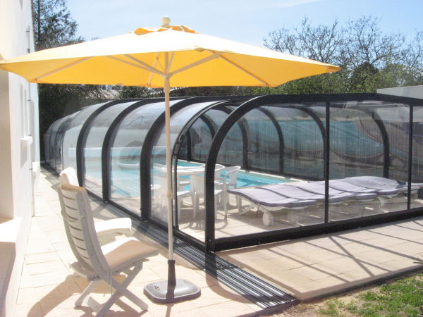 PISCINE COUVERTE ABRIS HAUT
