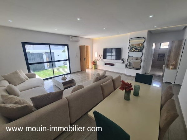 villa S+3 avec piscine proche de la polyclinique de hammamet