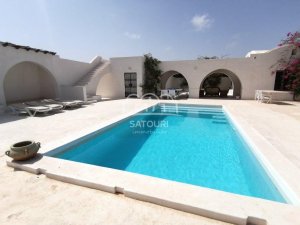 Vente Villa 4 suites piscine Djerba Tunisie