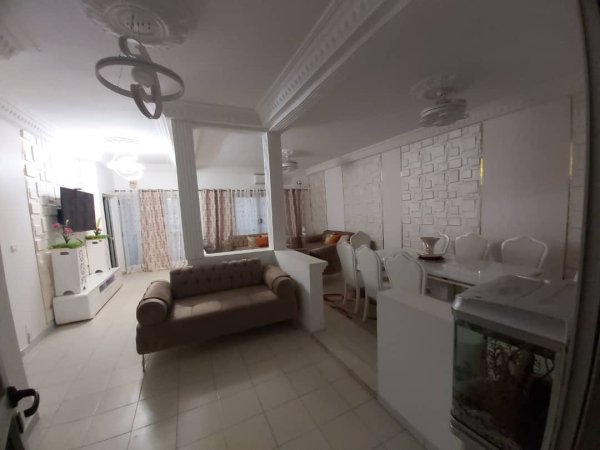 Vente villa r+2 meubles bon etat thiroye azur Dakar Sénégal