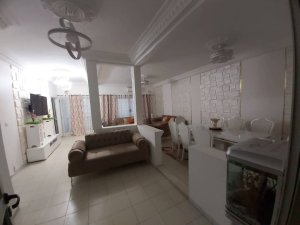 Vente villa r+2 meubles bon etat thiroye azur Dakar Sénégal