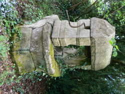 vieux puits granit