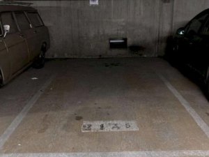 Intérieur place de parking