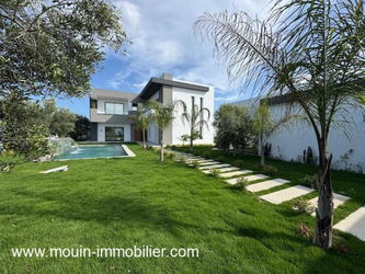PISCINE ET JARDIN