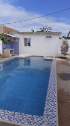 AVEC ACCES PISCINE