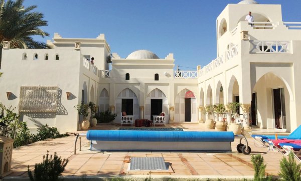 Annonce Vente Villa piscine zarzis ZU Tunisie