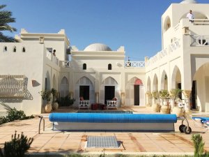 Annonce Vente Villa piscine zarzis ZU Tunisie