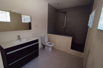 Annonce location IVANDRY GRANDE VILLA JARDIN ARBORE 1400 M² DANS LOTISSEMENT BONNET 1 MINUTE DES ECOLES Antananarivo
