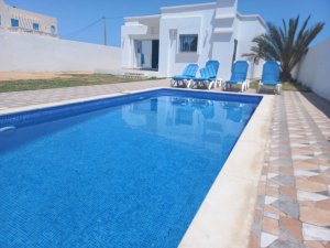Location Villa 3 chambres piscine Route Tezdaine Djerba Tunisie