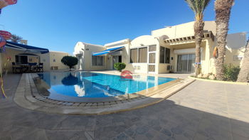 Annonce Vente GRANDE MAISON PISCINE ZONE TOURISTIQUE DJERBA Tunisie