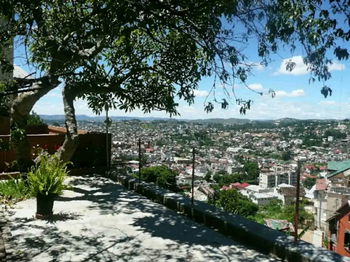 Location 1 maison meublé Antananarivo Madagascar