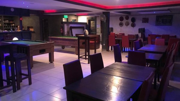 Vente Bar restaurant discothèque Saly 25320 NN Sénégal