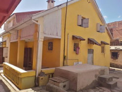 La villa basse à étage