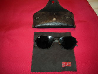RAY  BAN