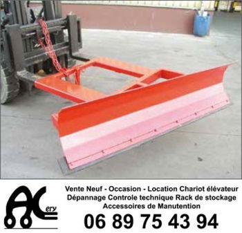 CHASSE NEIGE CHARIOT ELEVATEUR Goussainville Val d&#039;Oise