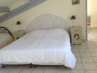 Location vacances G&amp;icirc tes meublés vacances Graveson Bouches du Rhône
