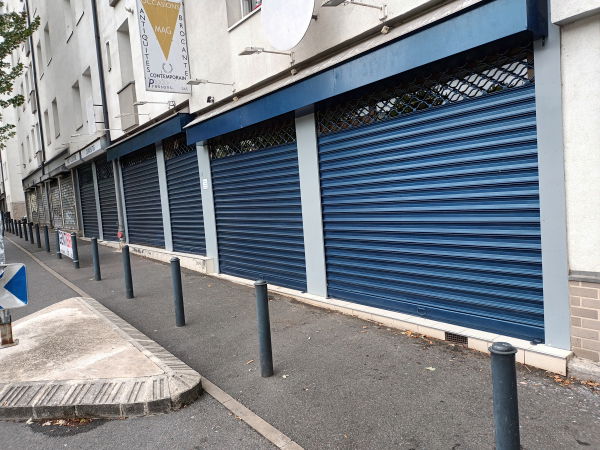 façades magasin et partie intérieure