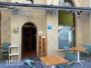 JACA Huesca MURS FONDS Restaurant-Grill centre ville Espagne