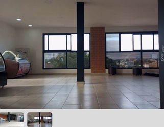 Ivandry LOCAL COMMERCIAL OU BUREAU BAIE VITREE 110M² NIVEAU R+2 ROUTE PRINCIPALE dans IMMEUBLE SECURISE BELLE VUE
