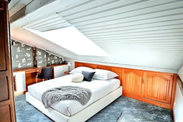 ETAGE CHAMBRE 1