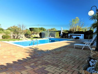 Vente Villa 4 chambres, piscine, terrasse sur le toit, Sao Bras Alportel