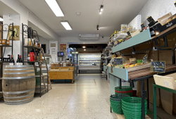 A VENDRE EN EXCLUSIVITÉ Proche d'Orange, Vaucluse, Provence Alpes Côte d'Azur, ÉPICERIE FINE