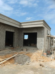 la maison vue de face