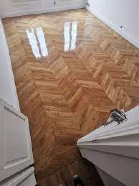 REVETEMENT DE PARQUET