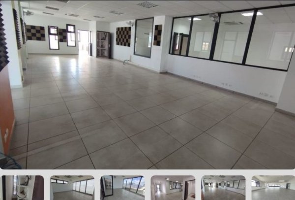 Annonce location IVANDRY – LOCAUX 137 1047M² DANS 1 RESIDENCE SECURISEE ROUTE PRINCIPALE 1 MINUTE VOITURE D’ANKORONDRANO Antananarivo