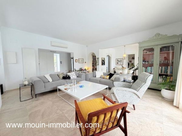 villa avec piscine S+5 à louer pour les vacances