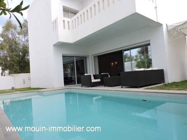 villa avec piscine S+5 à vendre à Yasmine Hammamet