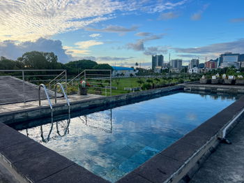 Piscine sur toit