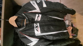 Annonce cuir moto homme Turquant Maine et Loire