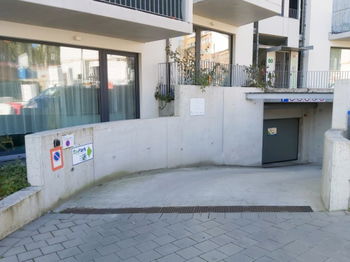 Location Parking Avenue Van Volume / Châtaignes Bruxelles Belgique