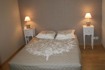 Location MAISON ENTRE SARLAT MONTIGNAC LASCAUX PERIGORD Montpon-Ménestérol