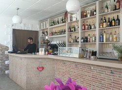 bar