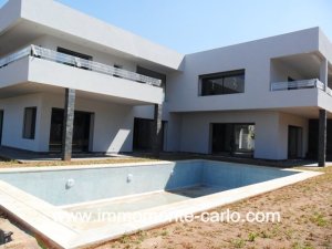 Location Villa neuve luxe quartier Souissi Rabat Maroc