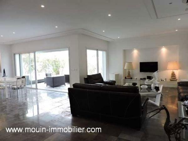 villa avec piscine S+5 à vendre à Yasmine Hammamet