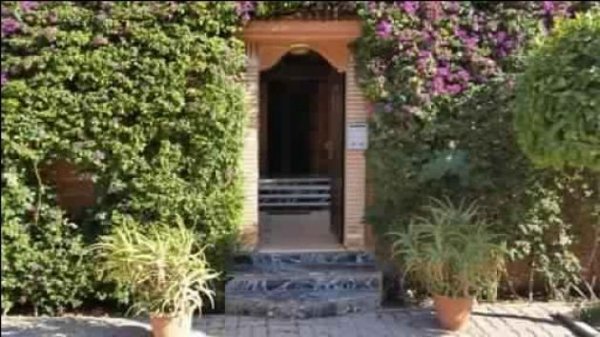 Location belle villa vide 6 pièces route fes Marrakech Maroc