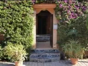 Location belle villa vide 6 pièces route fes Marrakech Maroc