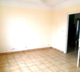 Annonce location BUREAUX MEUBLÉ OU NON MEUBLE À LOUER- ANTANIMENA Antananarivo