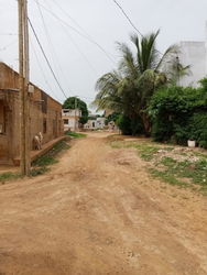 Terrain 300 mètres carrés à Saly