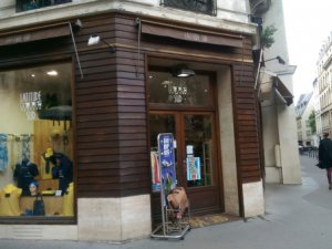 fonds commerce Belle boutique d&#039;angle Saint Germain Paris