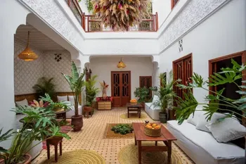 Annonce Vente Fond commerce riad 5 suites équipé medina Marrakech