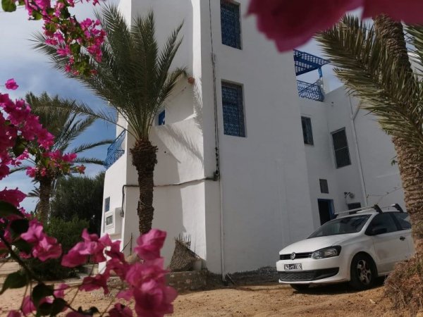 Location Appartement meublé s+1 à l'année Djerba Tunisie